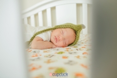 Calgary-Newborn-Photographer-Lifestyle-in-home-session-7