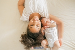 Calgary-Newborn-Photographer-Lifestyle-in-home-session-18