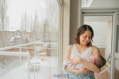 Calgary-Newborn-Photographer-Lifestyle-in-home-session-33