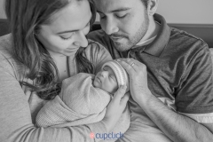 Calgary-Newborn-Photographer-Lifestyle-in-home-session-9047